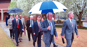 Wayne commissioners tour WCC