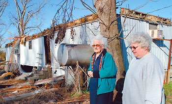 Mobile home looses roof